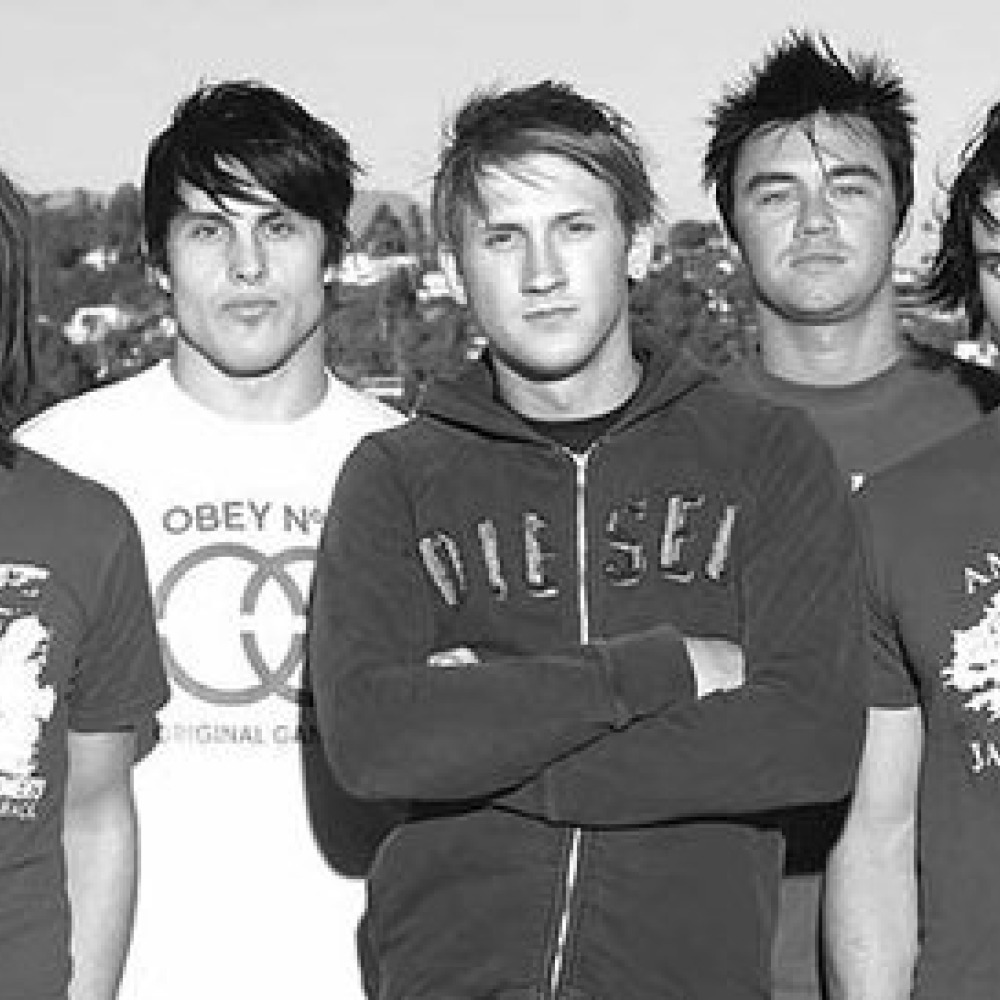 Seven year ago. Saosin. Коув ребер Saosin. Вокалист группы Saosin. Saosin Saosin 2006.